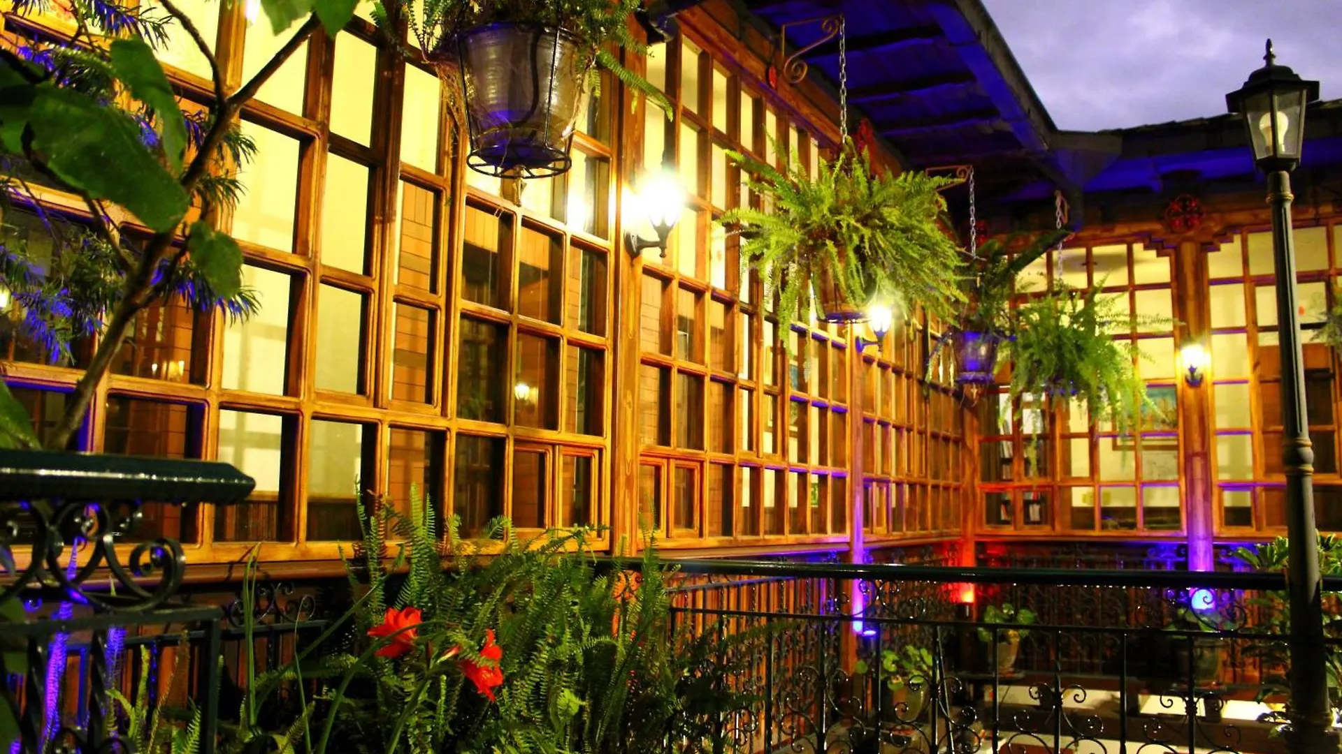 Apart Hotel Loma Chica Quito 0*,  Ecuador
