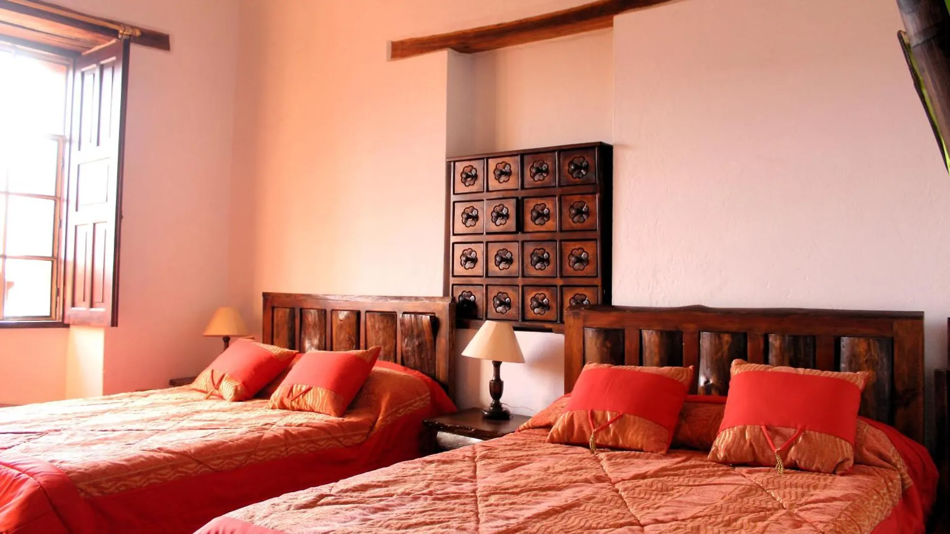 Apart Hotel Loma Chica Quito 0*,  Ecuador