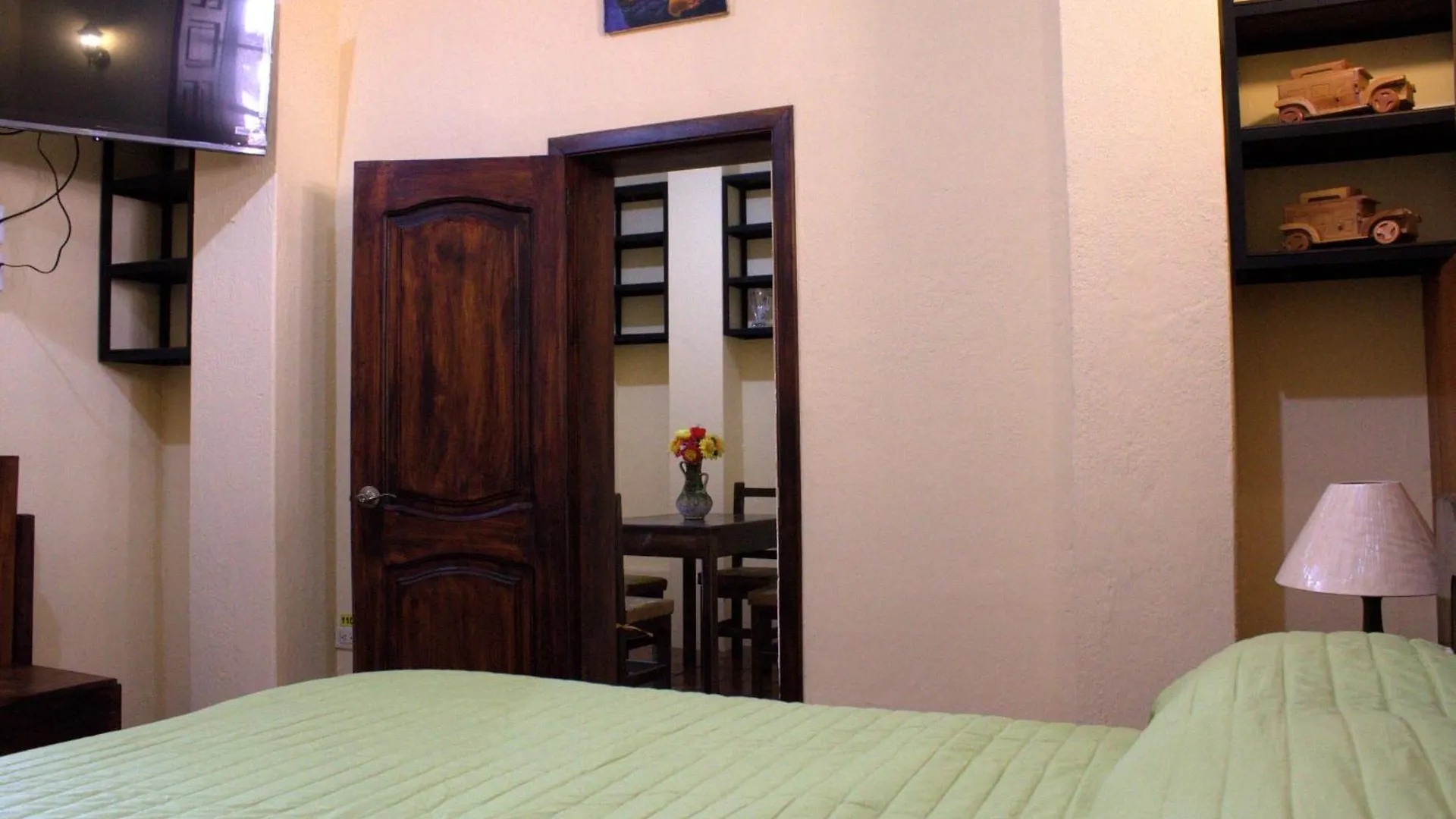 شقة فندقية Apart Hotel Loma Chica كويتو