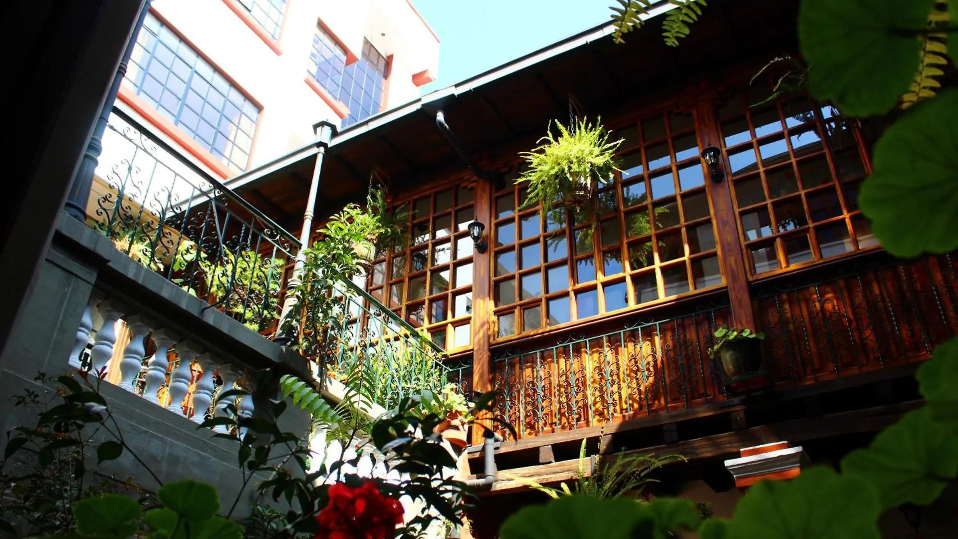 Apart Hotel Loma Chica Quito location