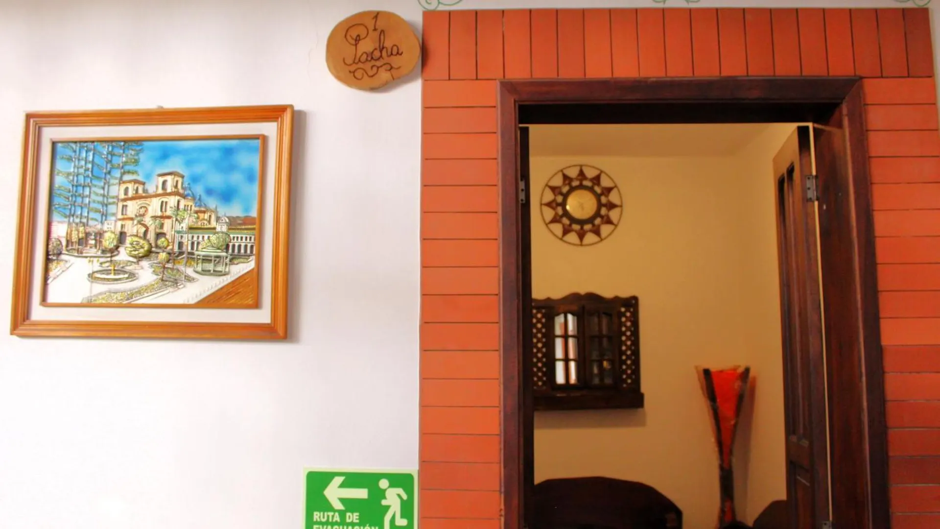 Apart Hotel Loma Chica كويتو